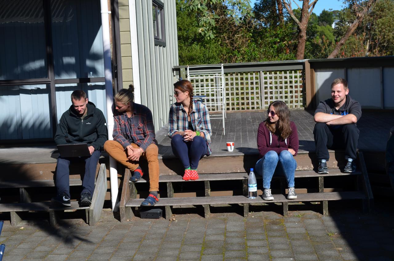 Bell Lodge Motel & Backpackers Hostel ตาอูรังกา ภายนอก รูปภาพ